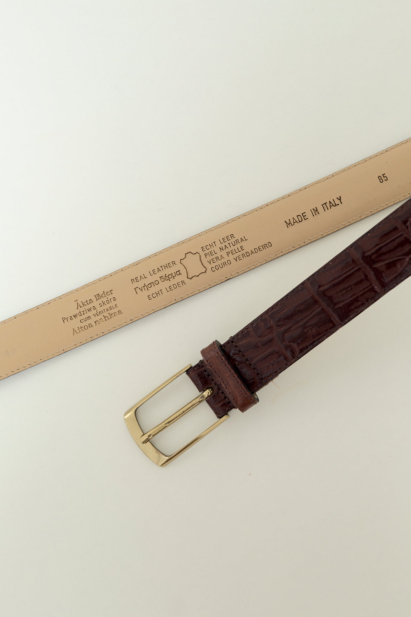 Embossed leather belt