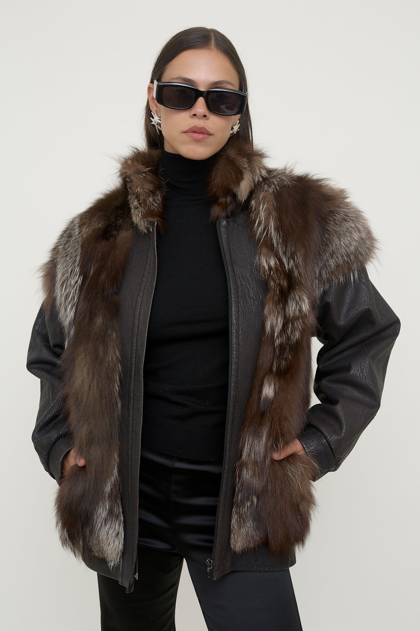 Vintage leather bomber with fur