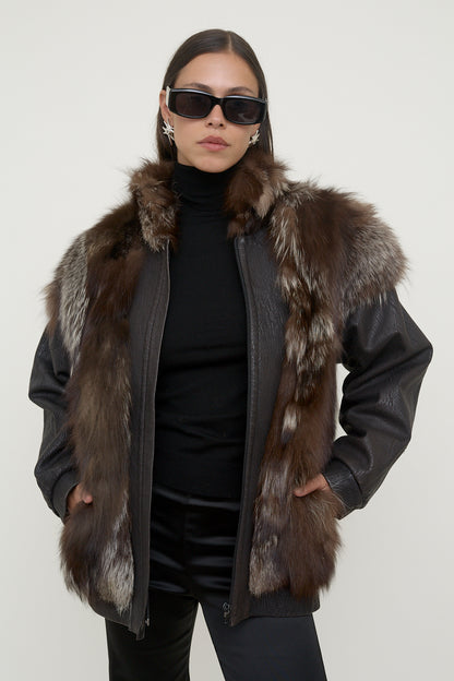 Vintage leather bomber with fur