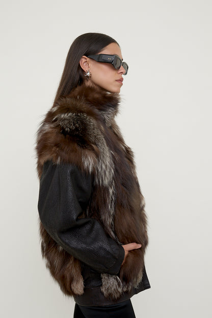 Vintage leather bomber with fur