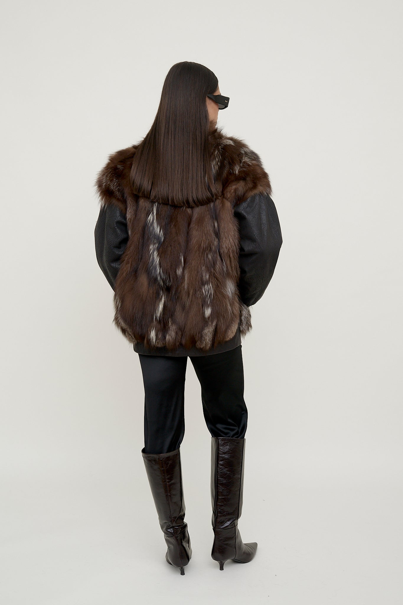 Vintage leather bomber with fur