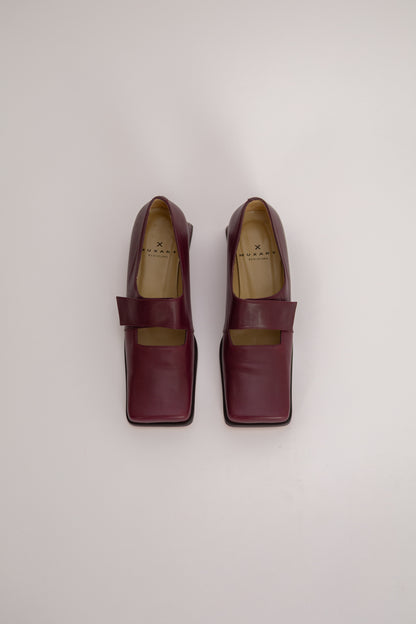 Vintage pumps