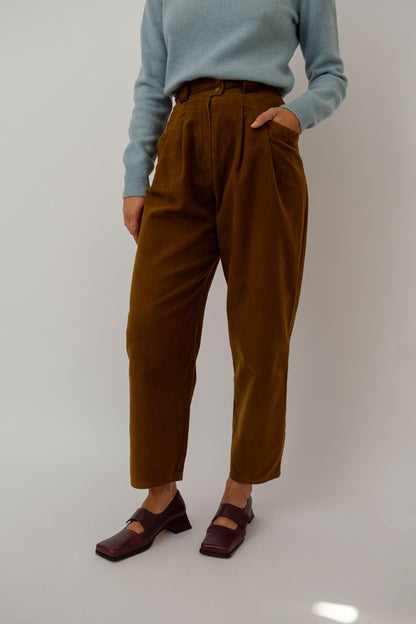 Khaki velvet trousers