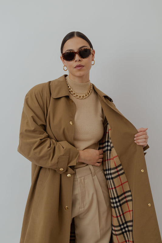 Burberry trenchcoat