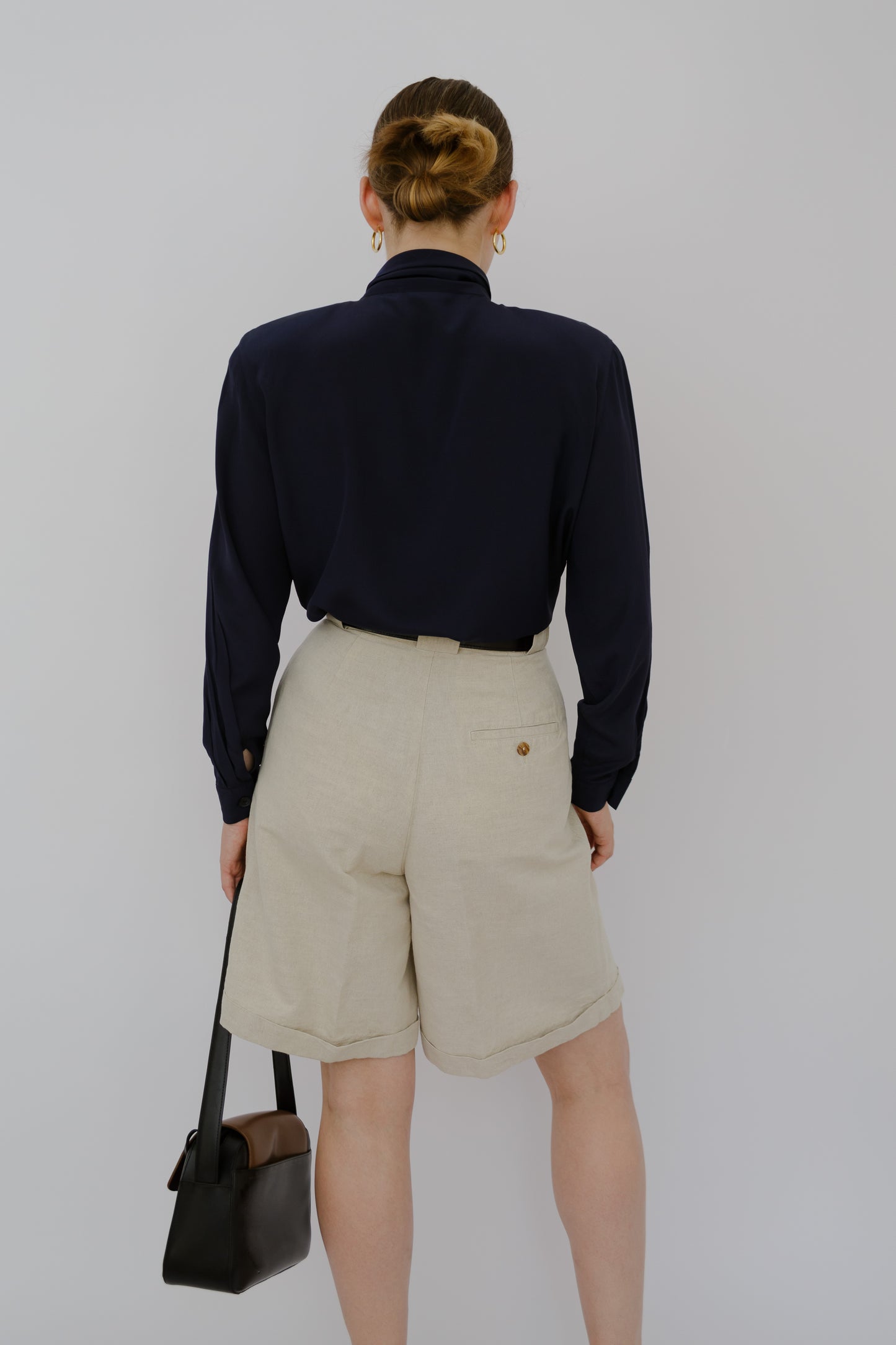 Silk shirt with ribbon