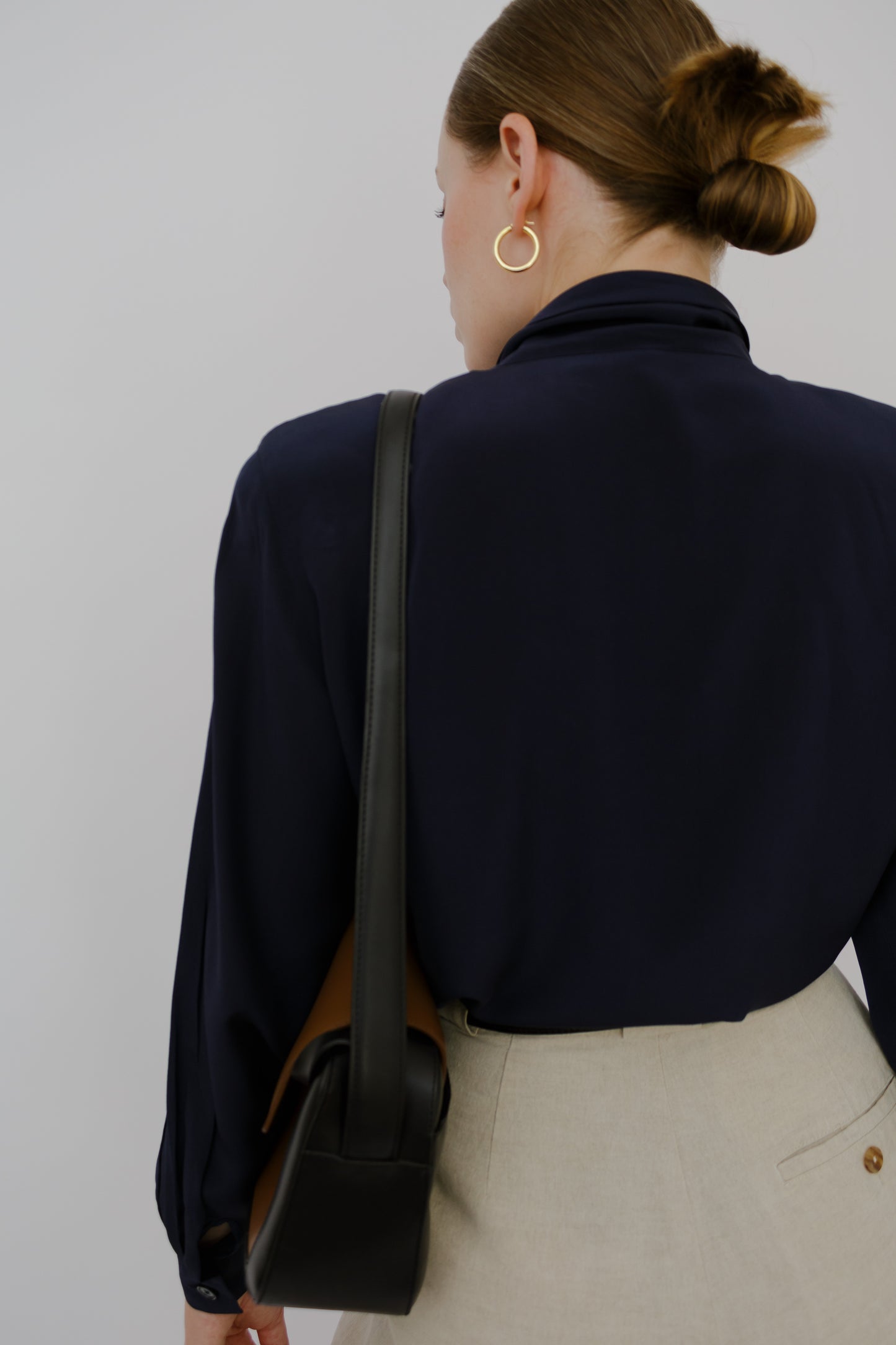 Silk shirt with ribbon