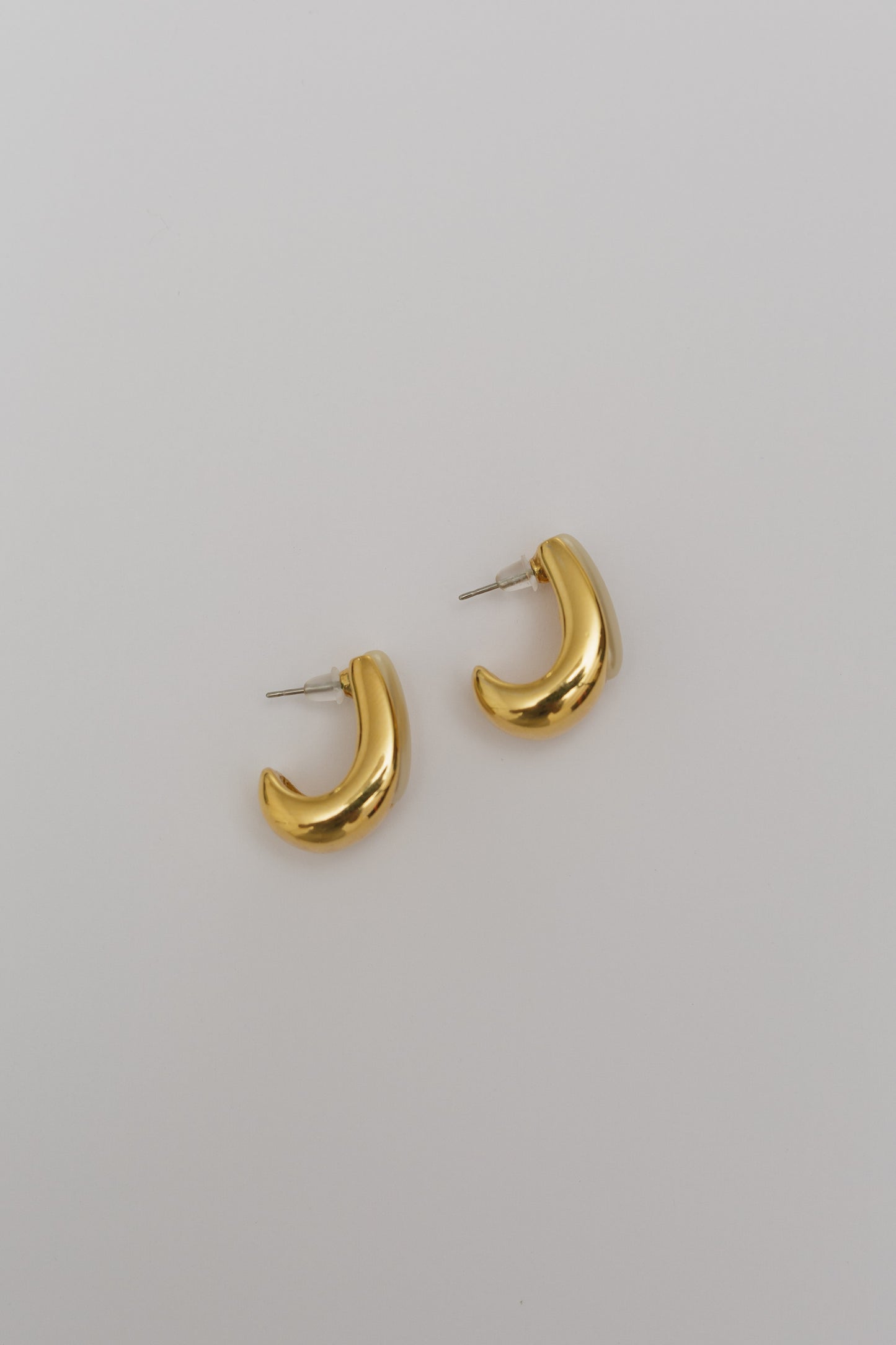 Elegant vintage earrings