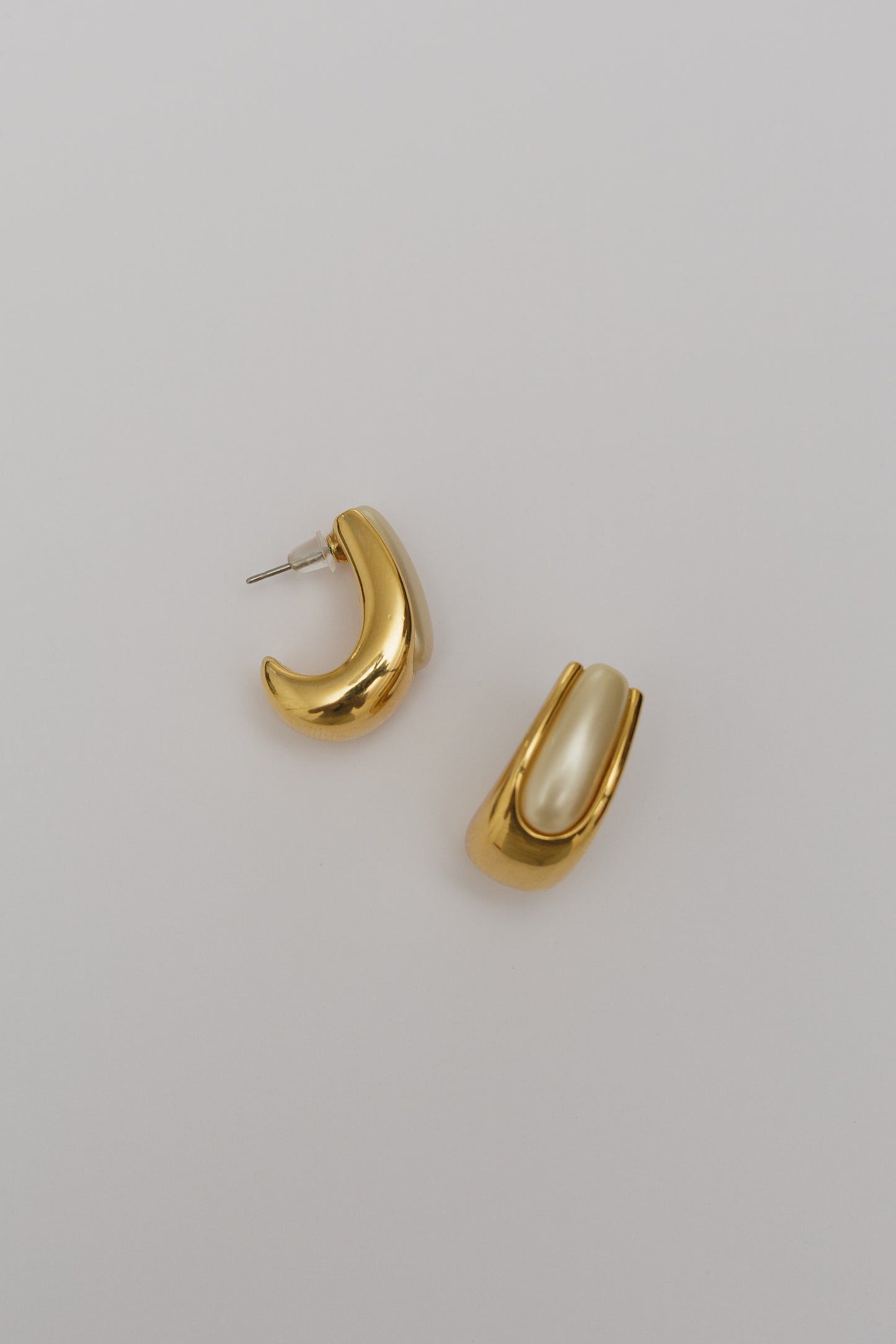 Elegant vintage earrings