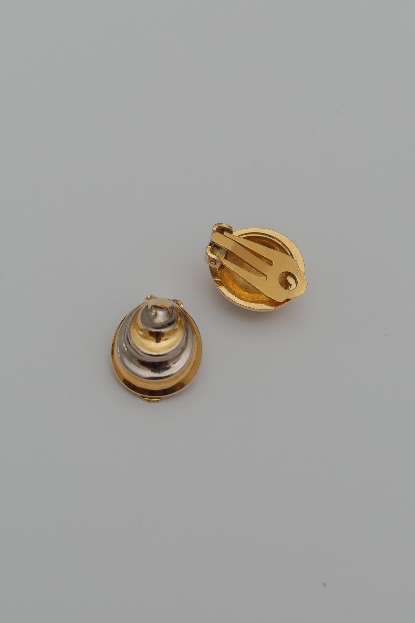 Gold & Silver shell clips