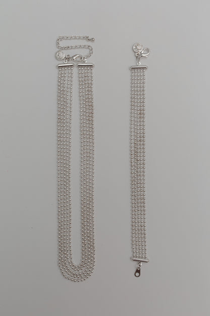 Fine chain necklace and bracelet
