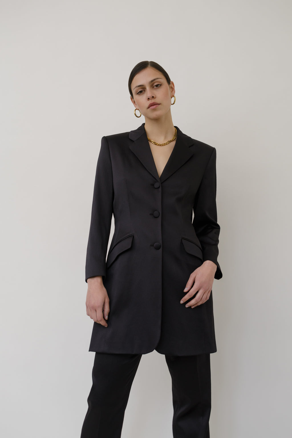 Elegant silky suit