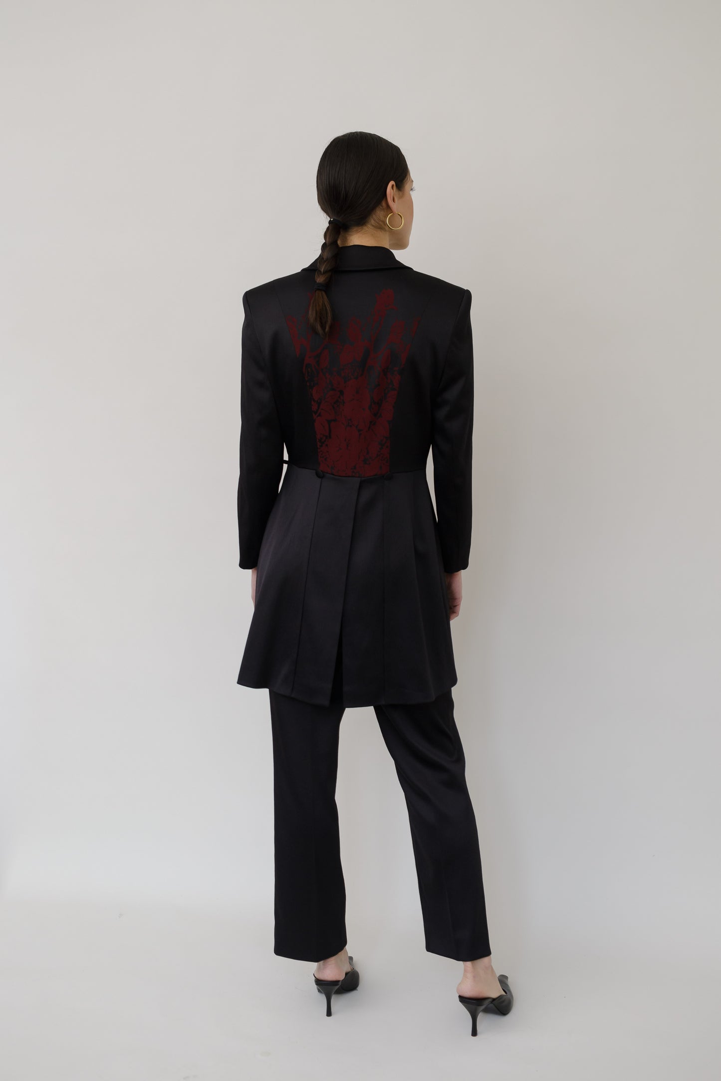 Elegant silky suit