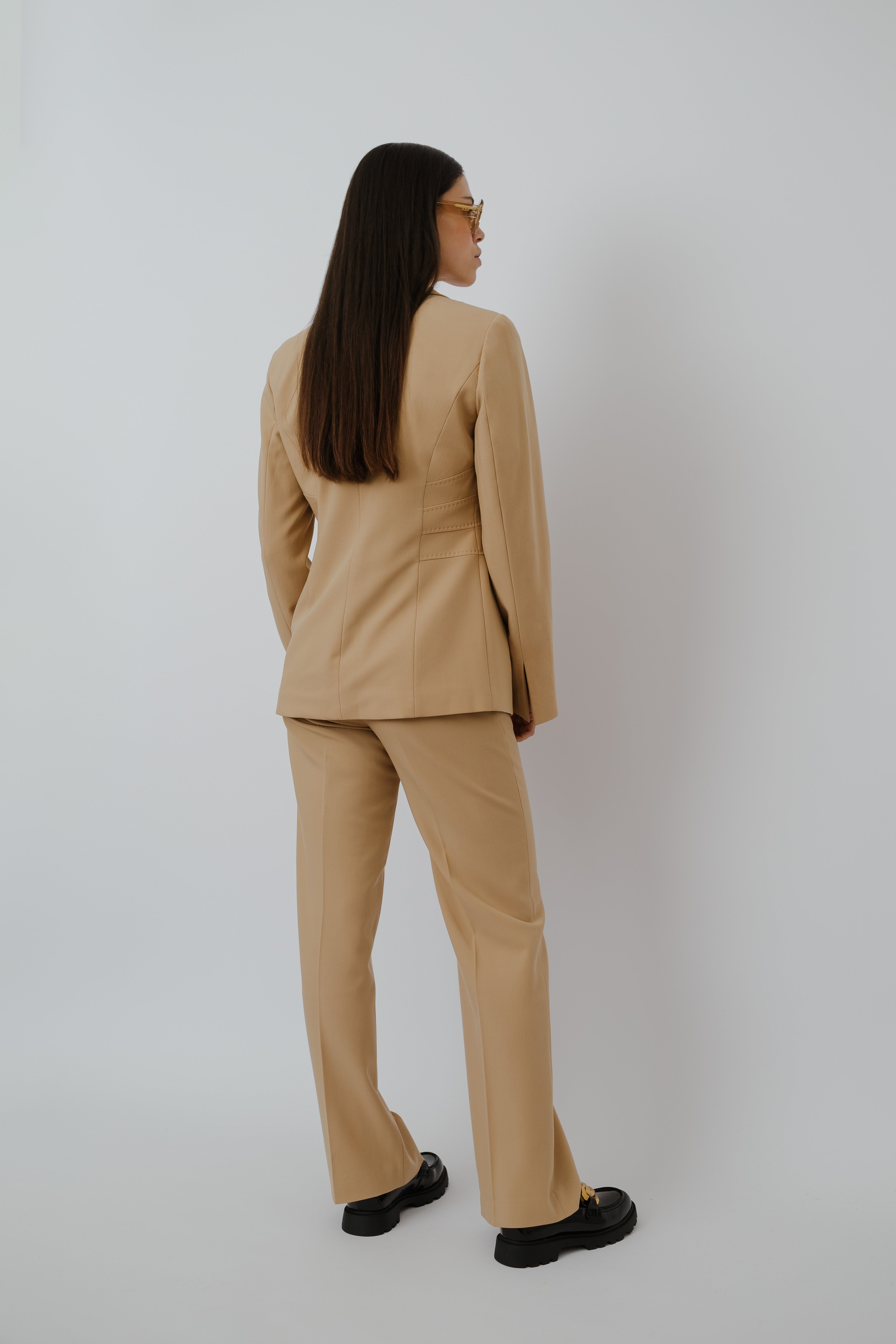 Fitted beige suit