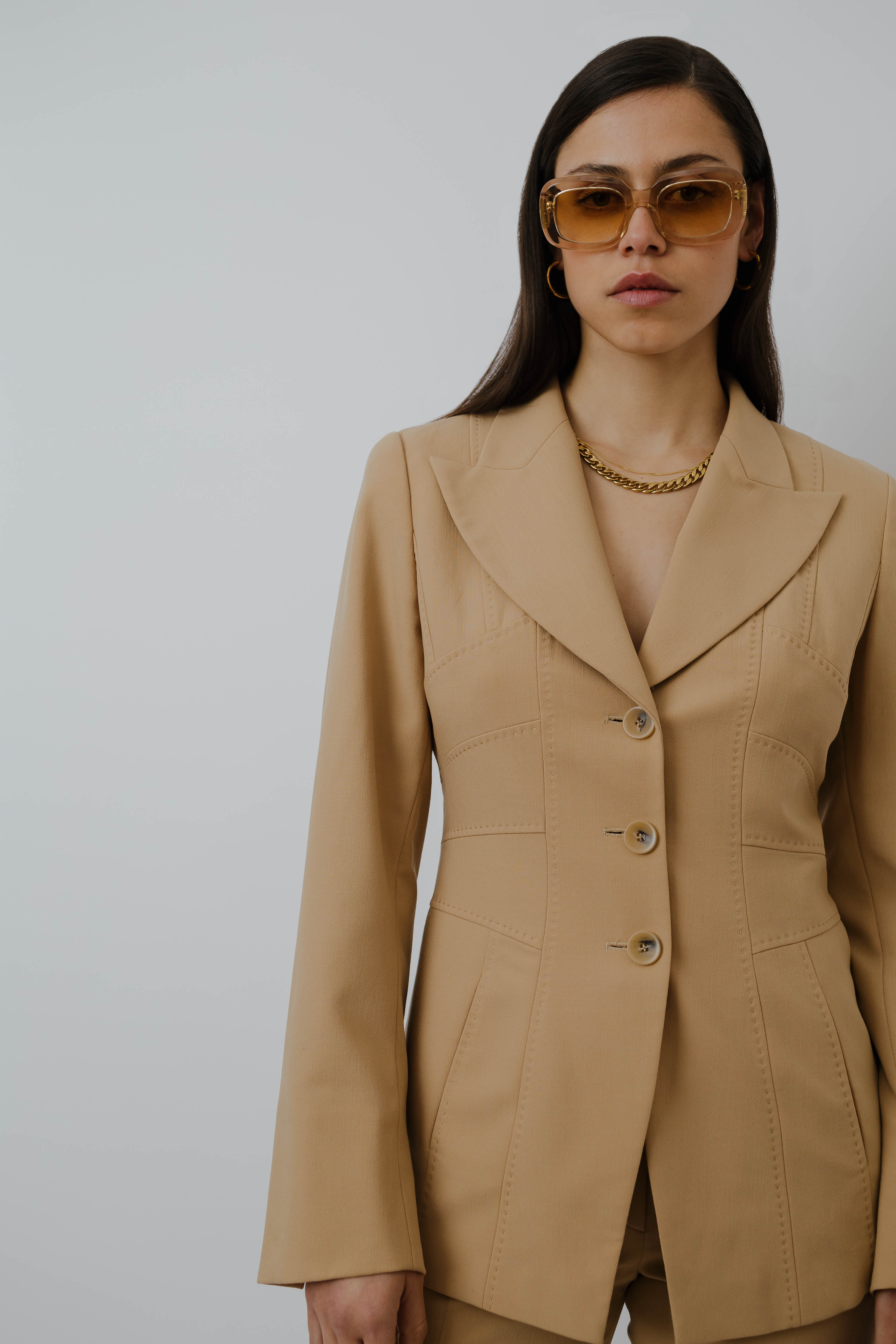 Fitted beige suit