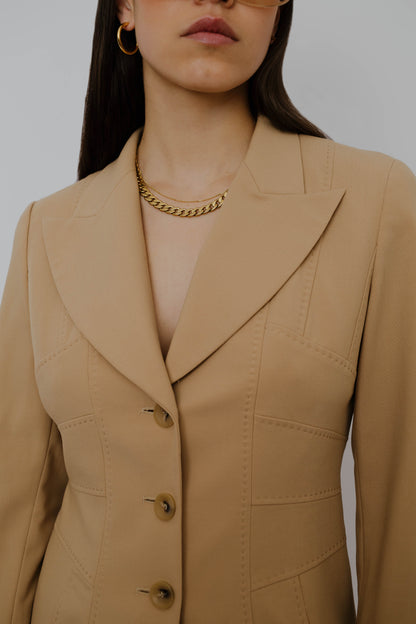 Fitted beige suit