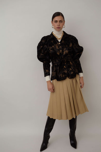 Vintage blouse with puff sleeves