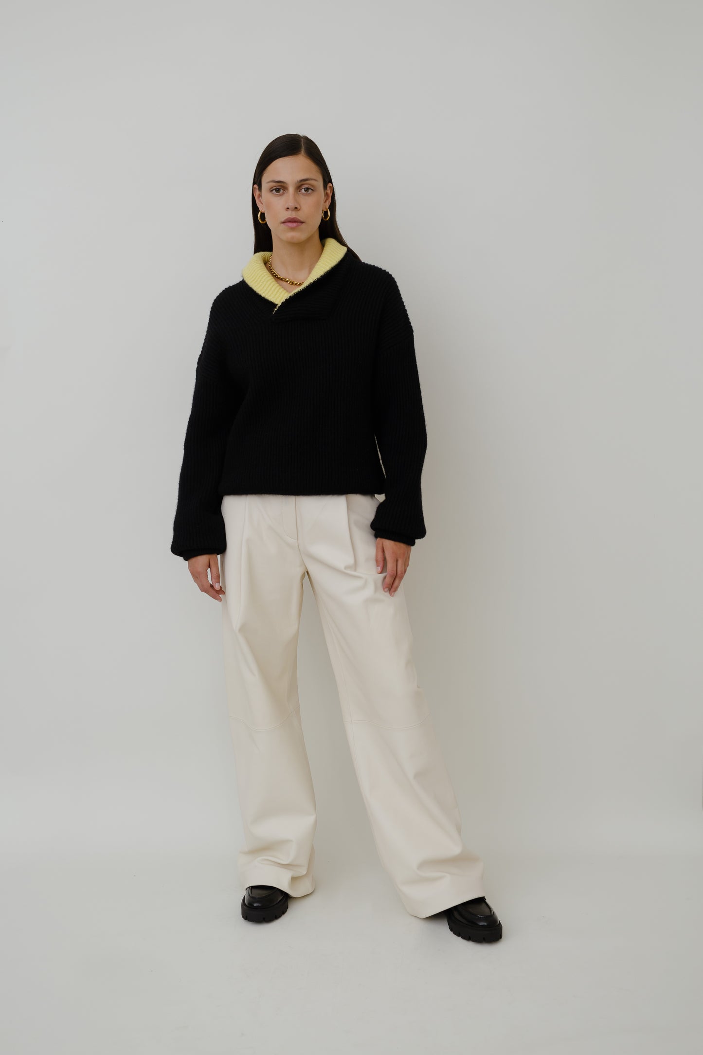Vintage jumper with neon collar