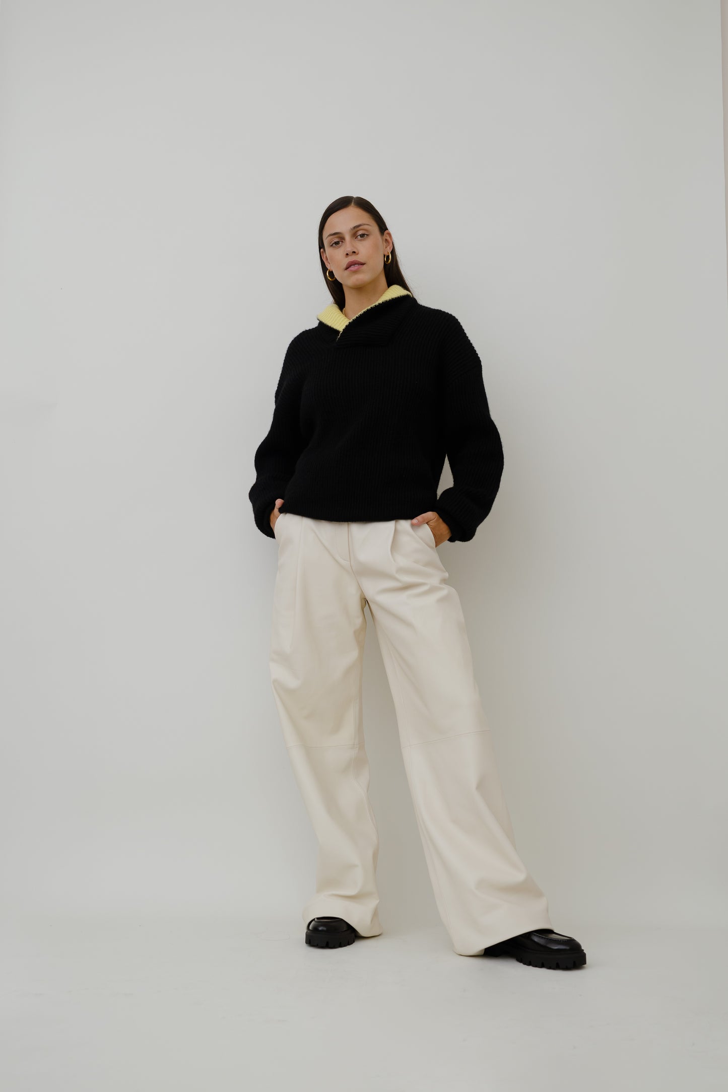 Vintage jumper with neon collar