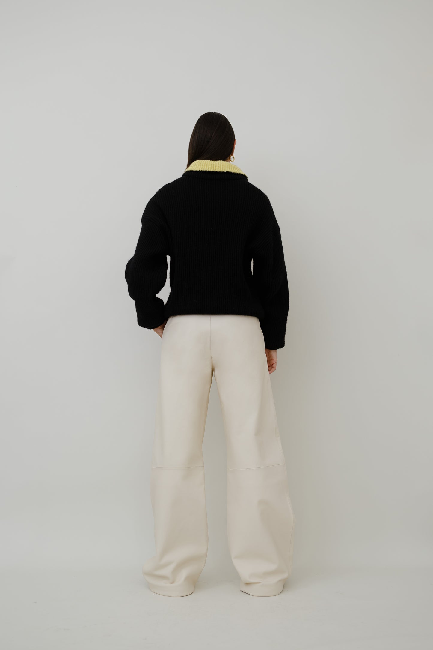 Vintage jumper with neon collar