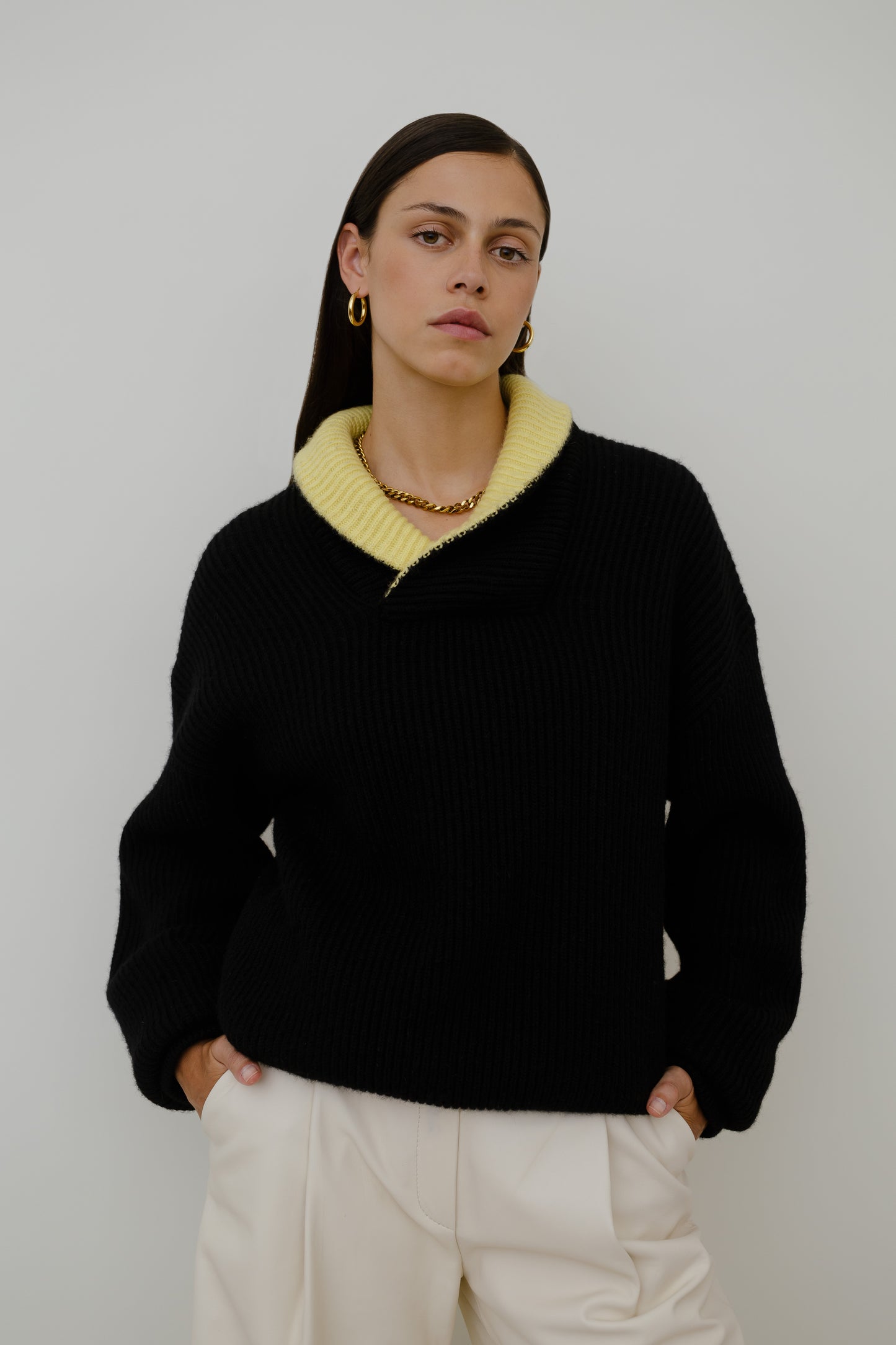 Vintage jumper with neon collar