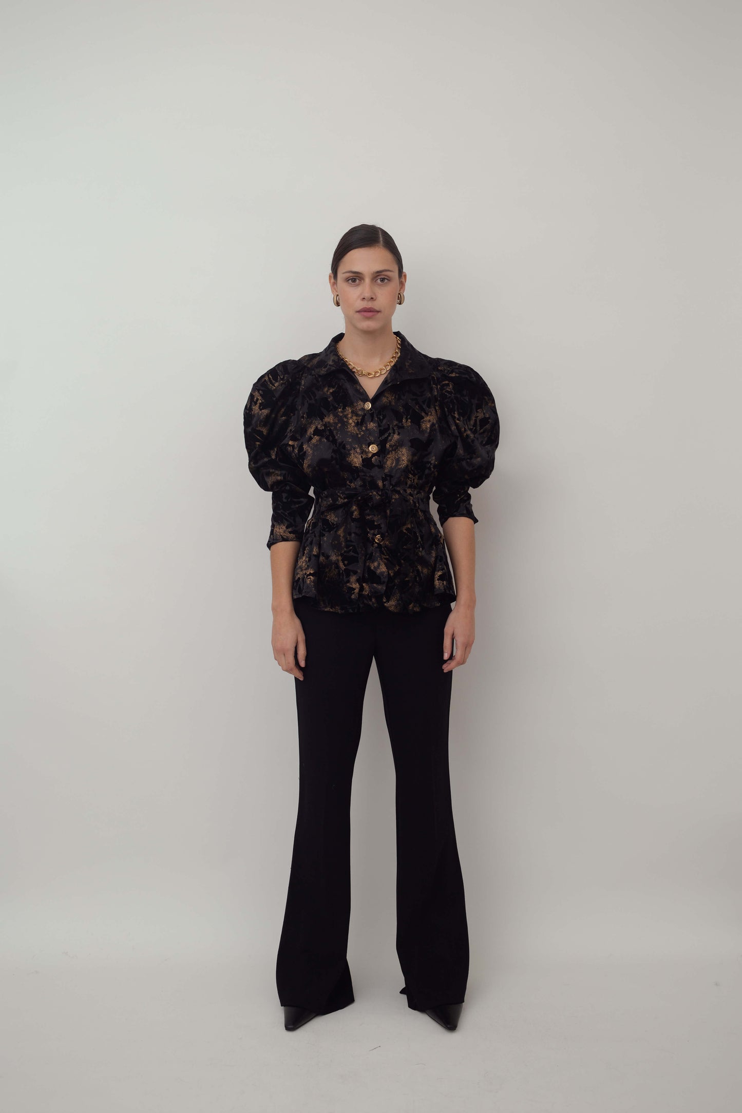 Vintage blouse with puff sleeves