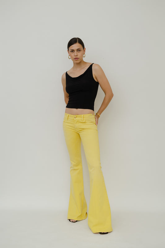 Low waisted bootcut jeans